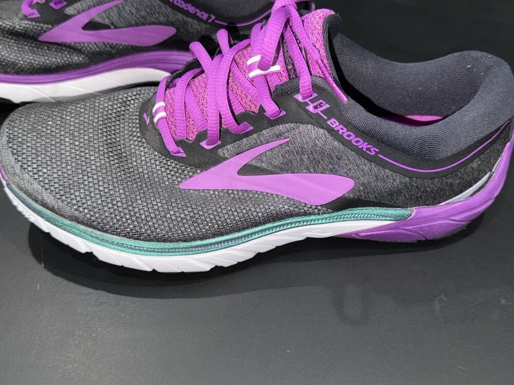 Brooks Pure Cadence 7 Running Shoes Sneakers Womens Size 10 Purple 1202611B023